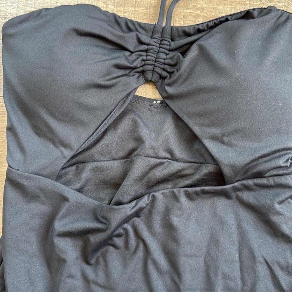 O’Neill Black One-Piece Swimsuit - Picture 5 of 6